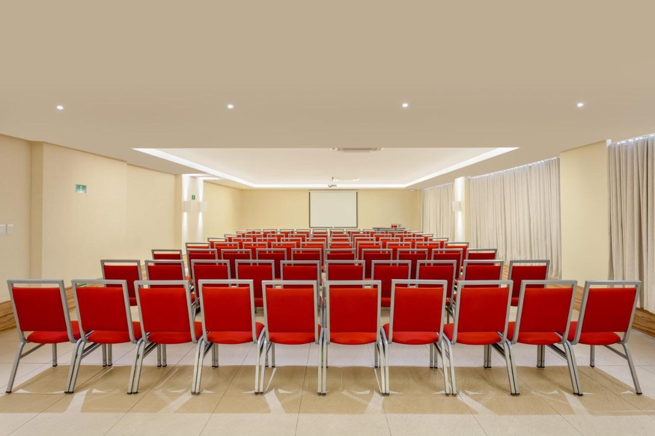 Ramada By Wyndham Macae Hotel & Suites Zewnętrze zdjęcie